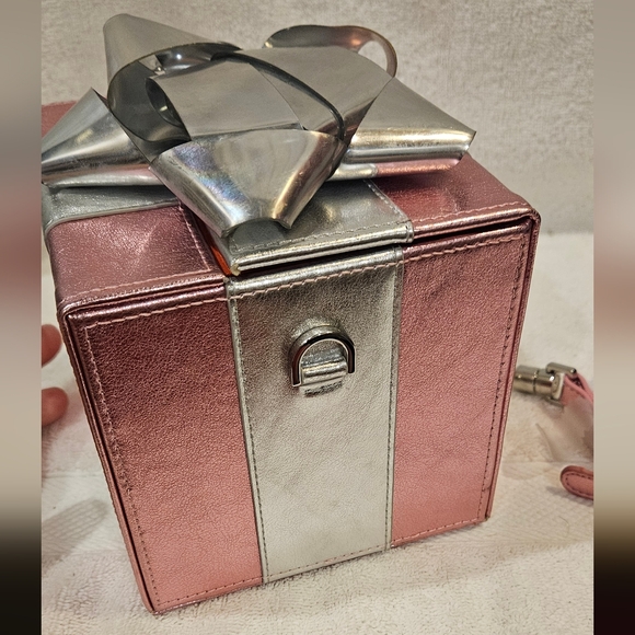 KATY PERRY CROSSBODY BAG - Picture 5 of 5